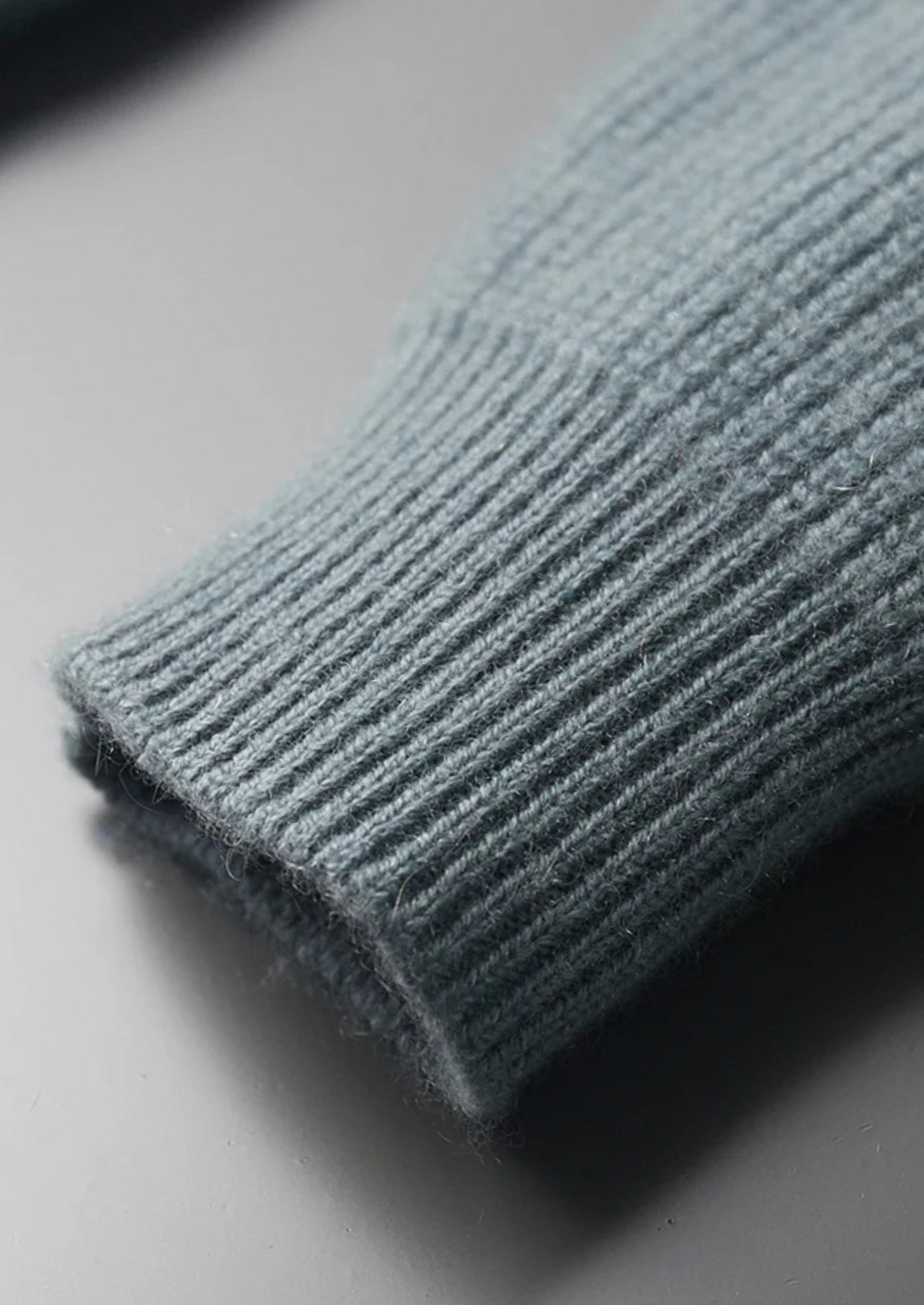 Cashmere Ribbed Cardigan Gray