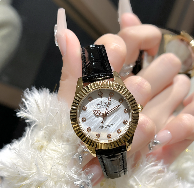 Elegant Women's Crystal Watch with Leather or Stainless Steel Strap – Timeless Luxury Timepiece 8