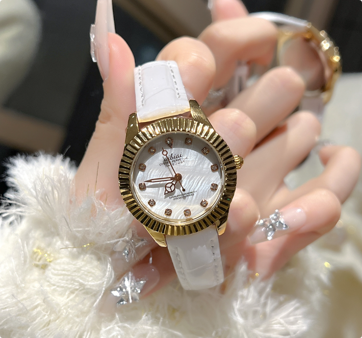 Elegant Women's Crystal Watch with Leather or Stainless Steel Strap – Timeless Luxury Timepiece 9