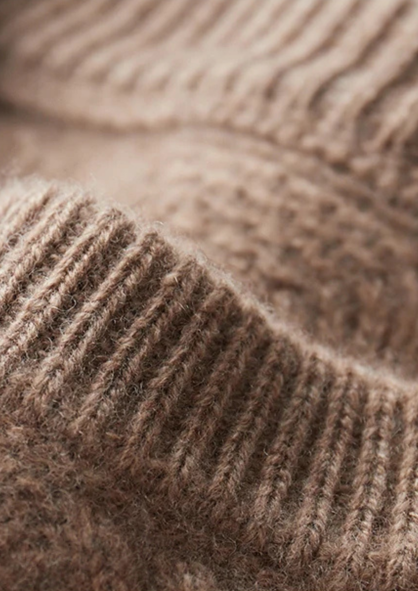 Extra-Fine Merino Wool Crewneck Sweater for Winter 5