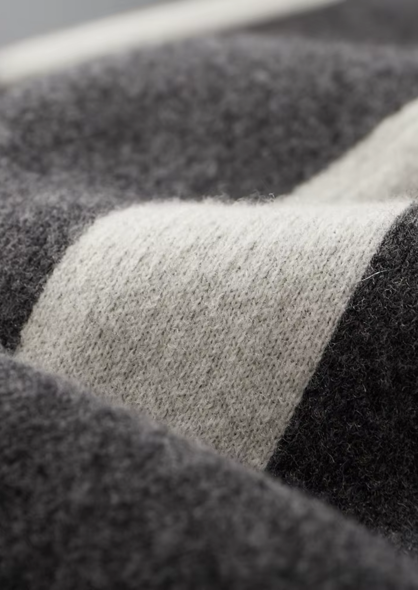 Wide Leisure Trousers Grey Extra-Fine Merino Wool