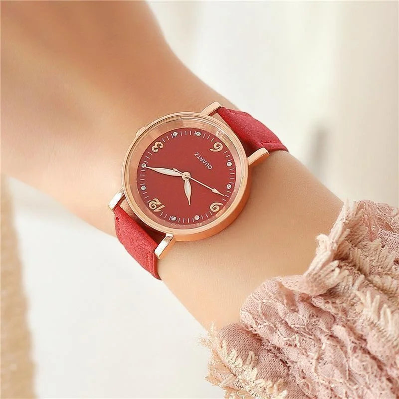 Elegant Women's Watch – Quartz Movement Ladies Timepiece