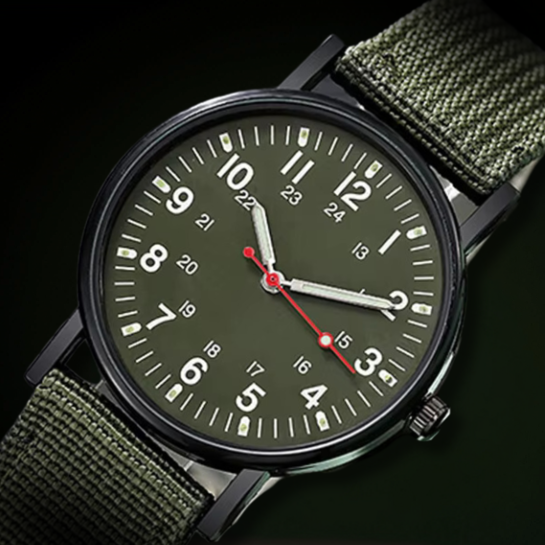 Luxury Quartz Wristwatch for Men with Luminous Hands and Water Resistant Design – Stylish Black Dial Timepiece